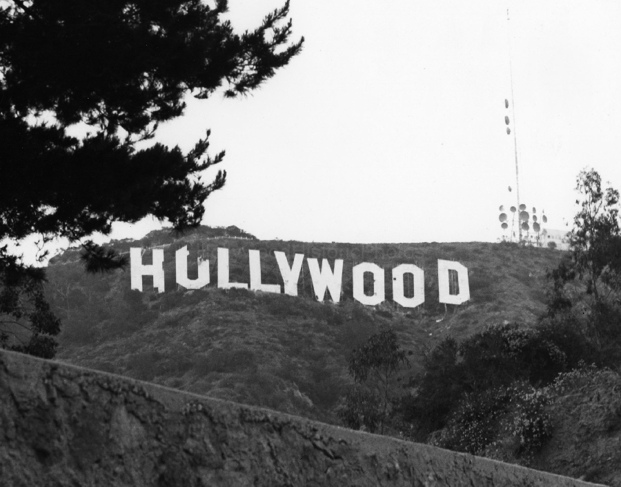 Hollywood Sign 1962 WM.jpg